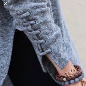 Women’s Jessa Gray curved hem Gentlefawn sweater